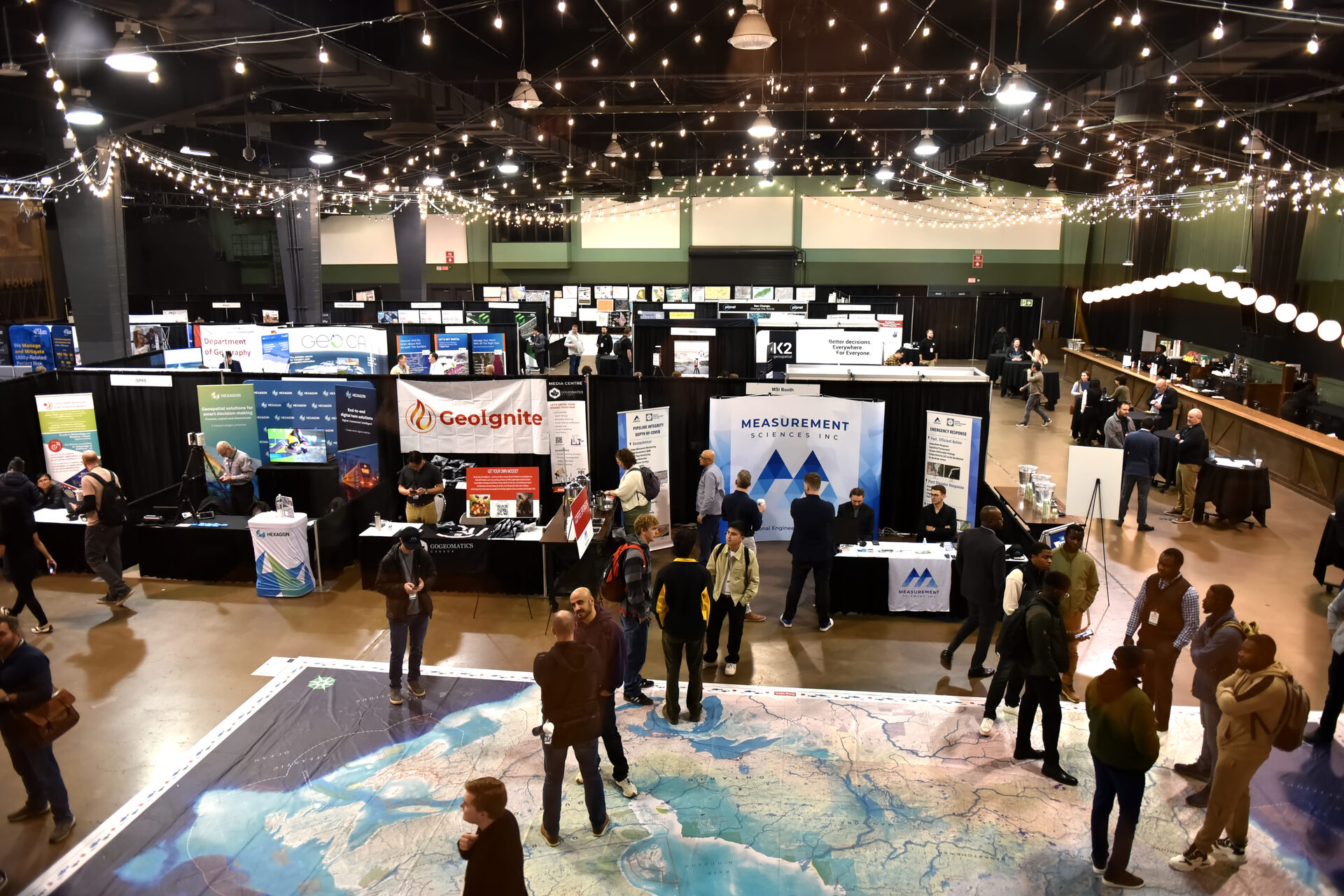 Overview of the Expo trade show floor